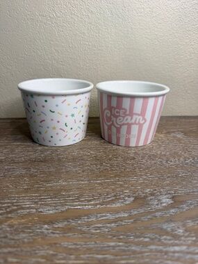 Target Bulleye’s Ice Cream Candy Bowls set of 2